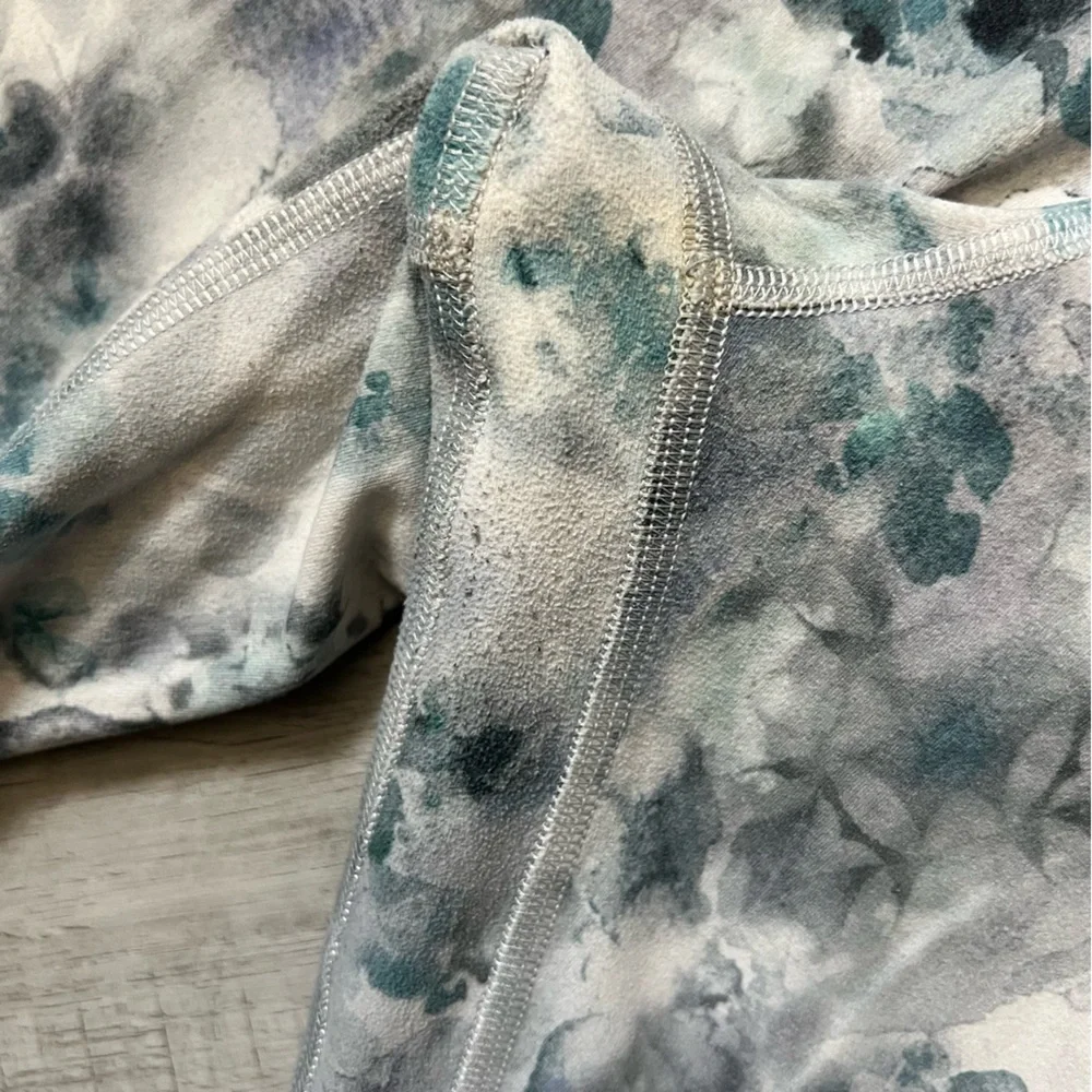 LULULEMON Align Pant Kaleidofloral Multi Blue and White Patterned Leggings 8